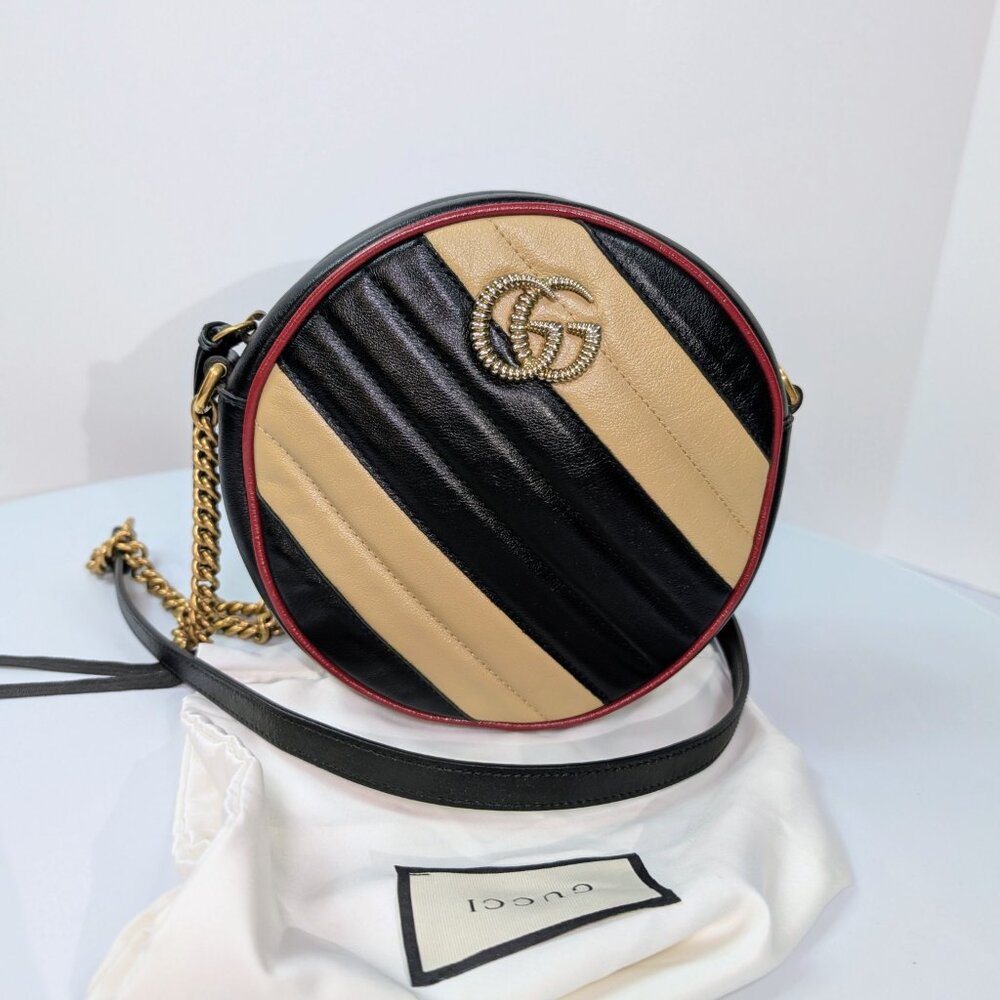 Gucci Beige and Black GG Marmont Round Mini Bag - Picture 2 of 13